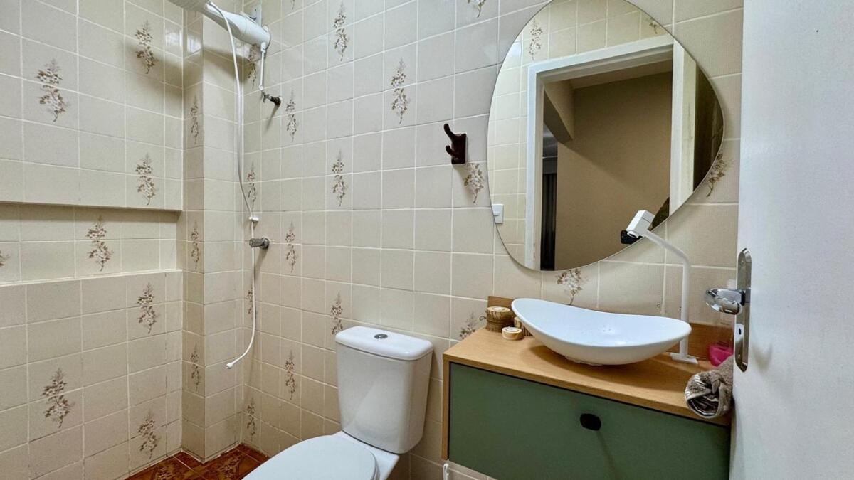 Apto Bc - 100 Metros Da Apartamento